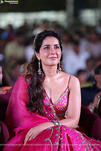 Raashi Khanna at Ustaad Bhagat Singh Prerelease Event