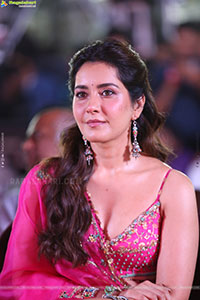 Raashi Khanna at Ustaad Bhagat Singh Prerelease Event