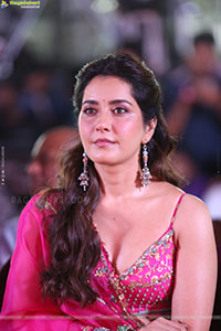 Raashi Khanna at Ustaad Bhagat Singh Prerelease Event