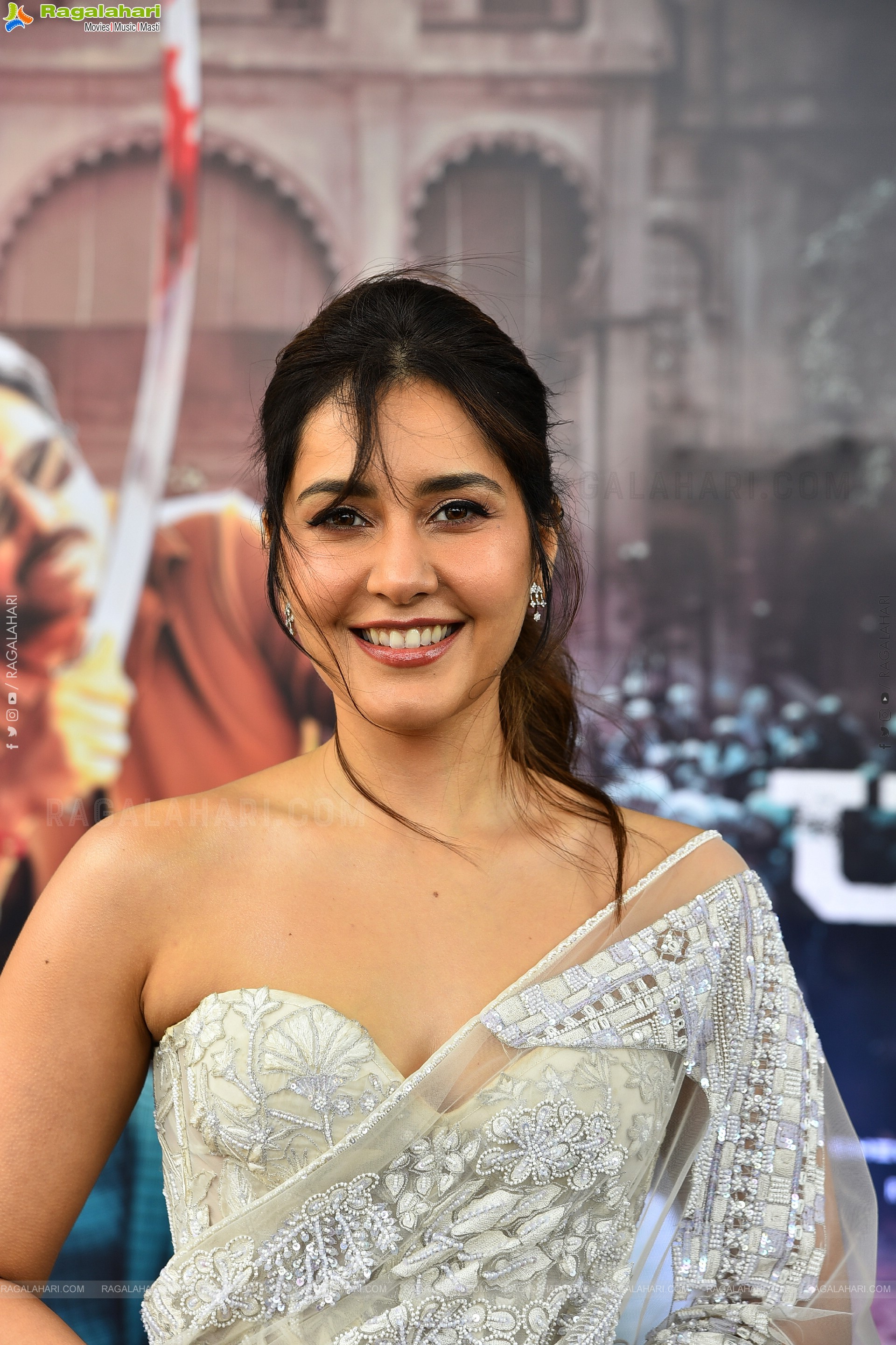 Raashi Khanna at Ustaad Bhagat Singh Pressmeet, HD Gallery