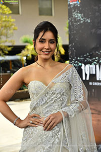 Raashi Khanna at Ustaad Bhagat Singh Pressmeet, HD Gallery 