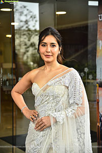 Raashi Khanna at Ustaad Bhagat Singh Pressmeet, HD Gallery 