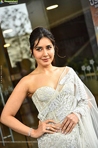 Raashi Khanna at Ustaad Bhagat Singh Pressmeet, HD Gallery 