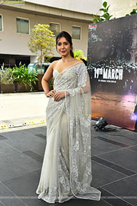 Raashi Khanna at Ustaad Bhagat Singh Pressmeet, HD Gallery 