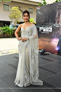 Raashi Khanna at Ustaad Bhagat Singh Pressmeet, HD Gallery 