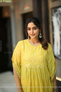 Reba Monica John at Mrithyunjay Movie Pressmeet, HD Gallery 