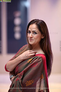 Simran at Saraswathi Movie Pre Release Event, HD Gallery