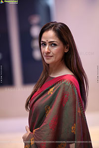 Simran at Saraswathi Movie Pre Release Event, HD Gallery