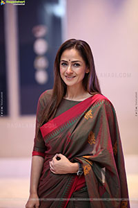 Simran at Saraswathi Movie Pre Release Event, HD Gallery