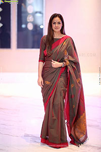 Simran at Saraswathi Movie Pre Release Event, HD Gallery