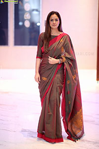 Simran at Saraswathi Movie Pre Release Event, HD Gallery