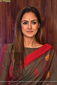 Simran at Saraswathi Movie Pre Release Event, HD Gallery