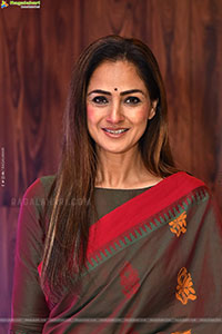 Simran at Saraswathi Movie Pre Release Event, HD Gallery