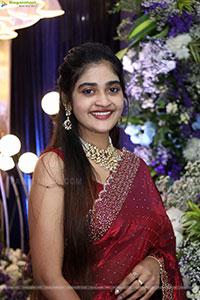 Sindhu Dunna Glam stills in Red Saree, HD Gallery