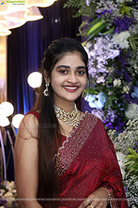 Sindhu Dunna Glam stills in Red Saree, HD Gallery
