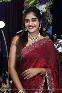 Sindhu Dunna Glam stills in Red Saree, HD Gallery