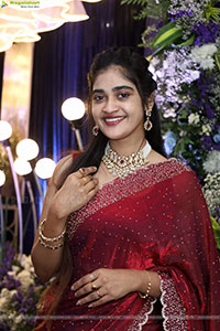 Sindhu Dunna Glam stills in Red Saree, HD Gallery