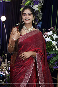 Sindhu Dunna Glam stills in Red Saree, HD Gallery