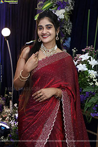 Sindhu Dunna Glam stills in Red Saree, HD Gallery