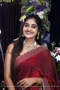 Sindhu Dunna Glam stills in Red Saree, HD Gallery