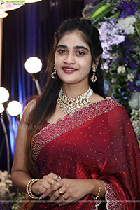 Sindhu Dunna Glam stills in Red Saree, HD Gallery