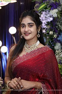 Sindhu Dunna Glam stills in Red Saree, HD Gallery