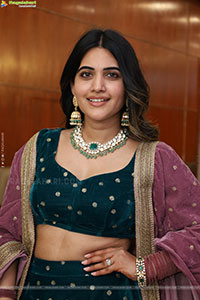 Sravanthi Chokarapu at Hi Life Exhibition Launch Event