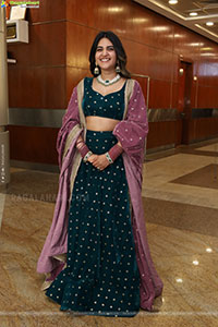 Sravanthi Chokarapu at Hi Life Exhibition Launch Event