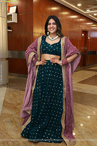 Sravanthi Chokarapu at Hi Life Exhibition Launch Event