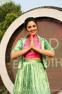 Sreemukhi at Mad For Each Other Reality Show Press Meet