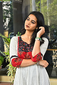 Sri Gouri Priya at Happy Raj Movie Pressmeet, HD Gallery 