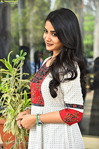 Sri Gouri Priya at Happy Raj Movie Pressmeet, HD Gallery 