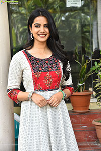 Sri Gouri Priya at Happy Raj Movie Pressmeet, HD Gallery 