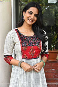 Sri Gouri Priya at Happy Raj Movie Pressmeet, HD Gallery 