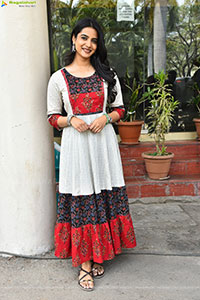 Sri Gouri Priya at Happy Raj Movie Pressmeet, HD Gallery 