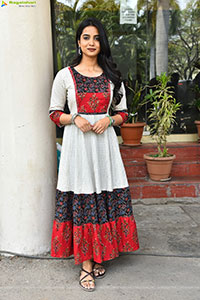 Sri Gouri Priya at Happy Raj Movie Pressmeet, HD Gallery 