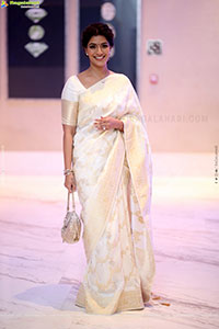 Varalaxmi Sarathkumar at Saraswathi Movie Pre Release Event