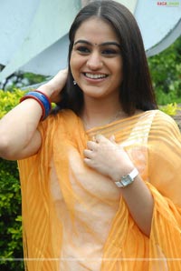 Aksha at Yuvatha Muhurat