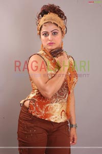 Ravithreyeni Chowdary Photo Session