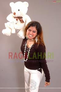 Ravithreyeni Chowdary Photo Session
