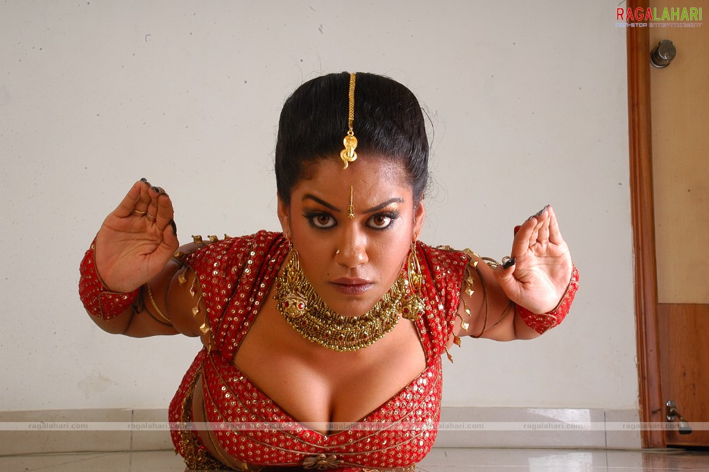 Mumaith Khan