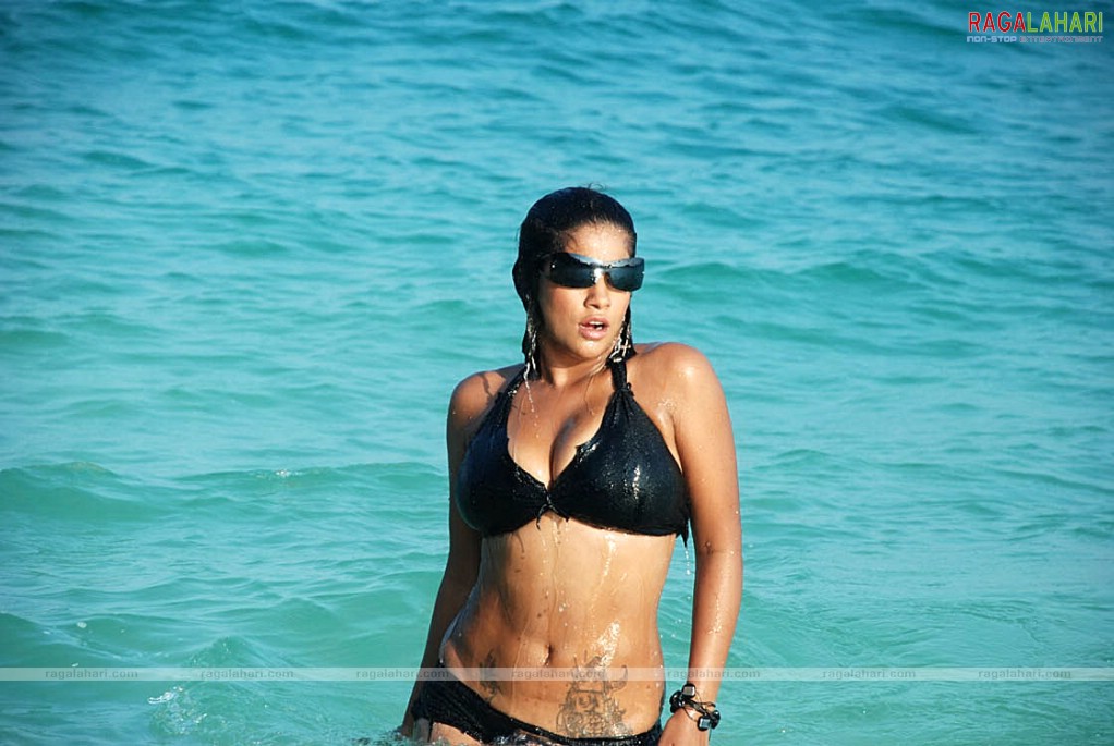 Mumaith Khan