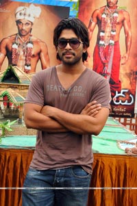 Allu Arjun Photo Gallery at Varudu Press Meet