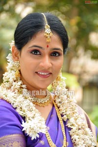 Anchor Bhargavi Photo Gallery