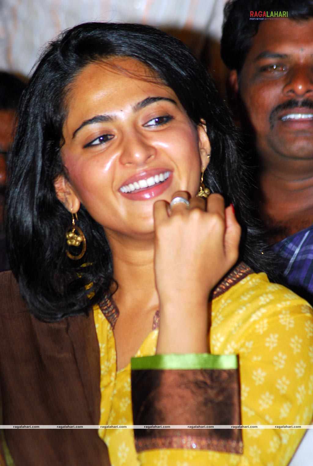 Anushka Shetty at Panchakshari Movie Press Meet, HD Gallery, Images