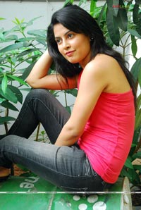 Disha Pandey Photo Gallery