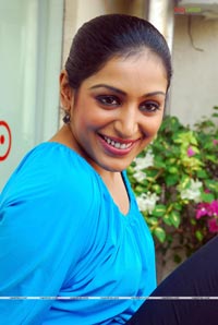 Padma Priya Photo Gallery