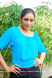 Padma Priya Photo Gallery