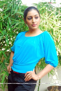 Padma Priya Photo Gallery