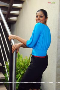 Padma Priya Photo Gallery